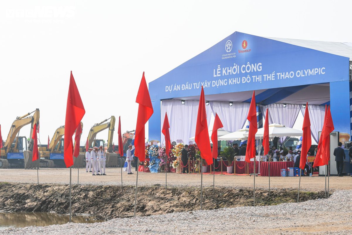 Lễ khởi công sân vận động Trống Đồng - Vinhomes Olympic